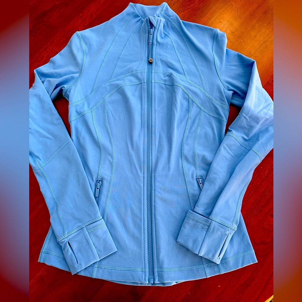LULULEMON BLUE NILE DEFINE JACKET size 6
